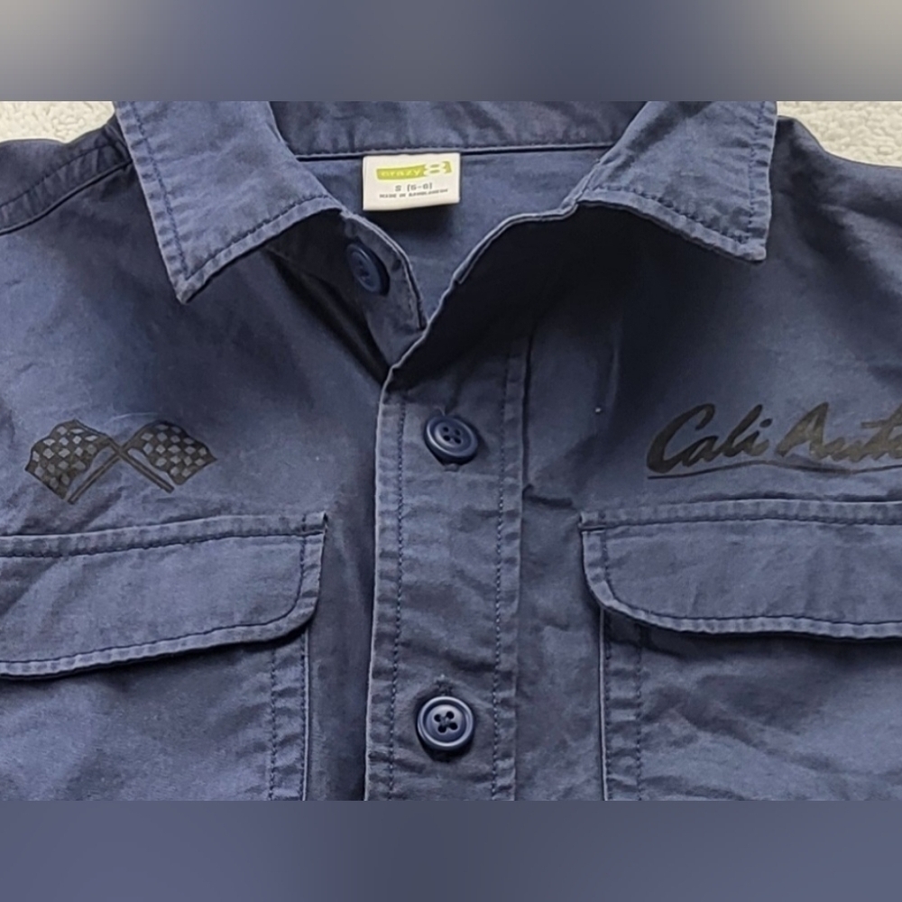 Crazy 8 Boy's Blue Cali Auto Service Button Down Shirt Size Small (5-6) - Picture 4 of 8